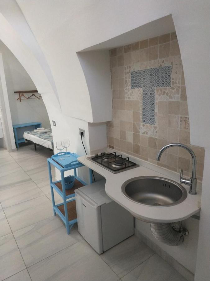 Suite Sul Mare Giardini Naxos Exteriör bild