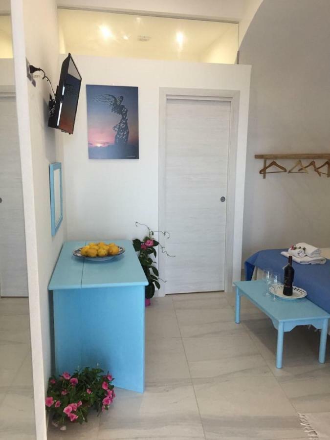 Suite Sul Mare Giardini Naxos Exteriör bild